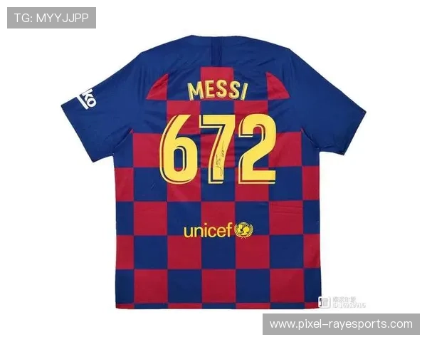 足球巨星传奇球衣展示 回顾经典时刻与辉煌历史